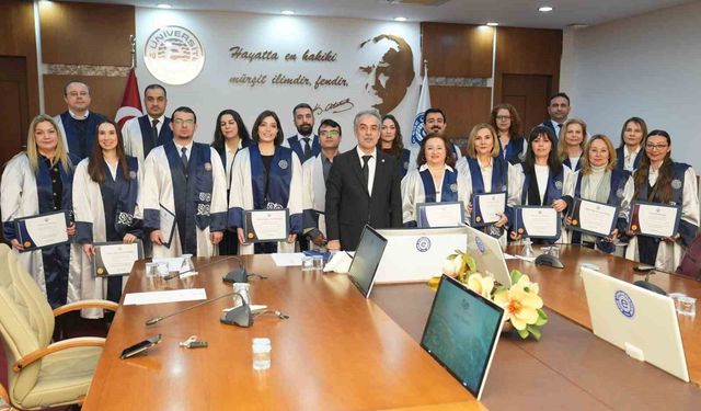 Ege Üniversitesinde akademik başarılar ödüllendirildi