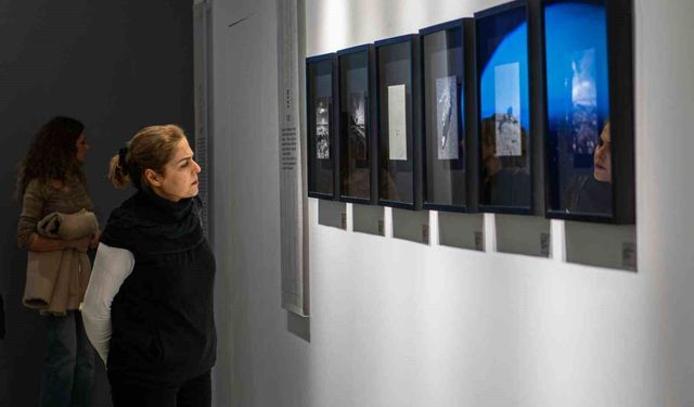 Kuşadası'ndaki sergi edebiyat ve fotoğrafı buluşturdu