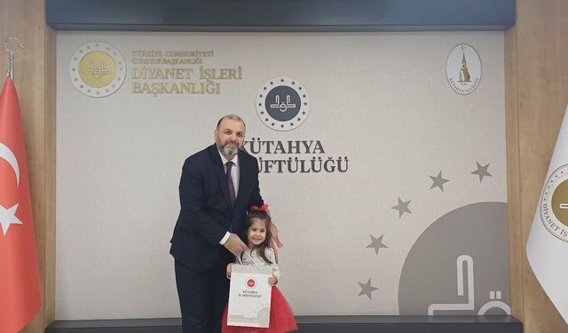 Kütahya'da 4-6 yaş Kur'an Kursu öğrencileri İstiklal Marşı Yarışması'nda dereceye girdi