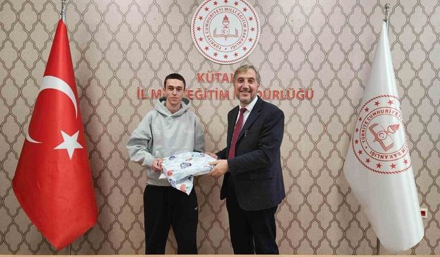 Kütahya'da 'Okulda Nezaket Hareketi' Resim Yarışması Ödül Töreni düzenlendi