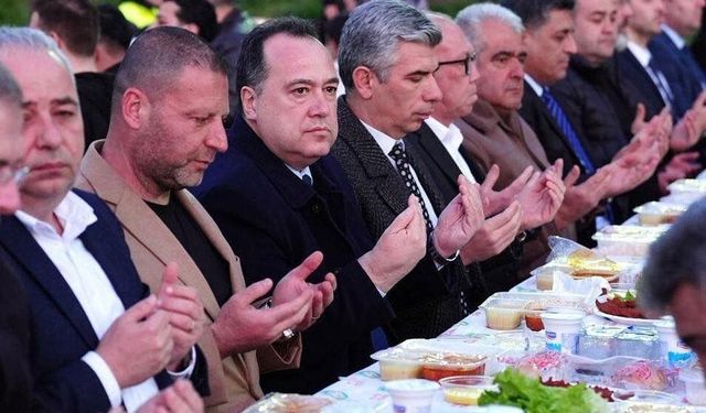 Başkan Dutlulu, Soma Termik Santrali işçilerini iftarda ağırladı