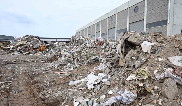 Manisa Büyükşehir'den kaçak atıklara sıfır tolerans