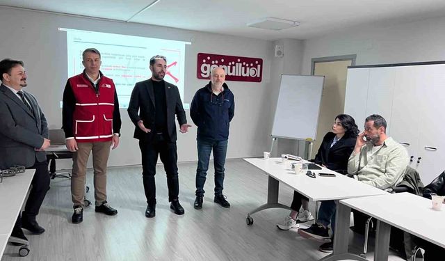 Manisa Medya Akademisi'nde gazetecilere ücretsiz dron eğitimi