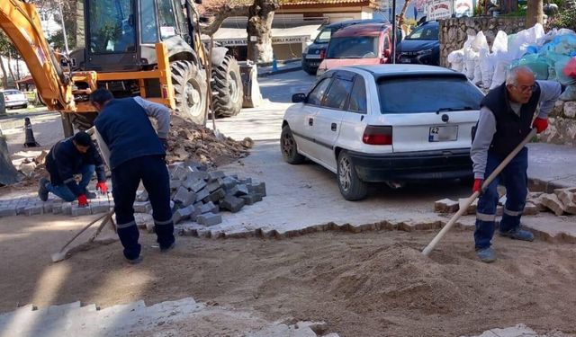 ŞEHZADELER’DE BOZULAN YOL VE KALDIRIMLAR İÇİN İHALE YAPILDI