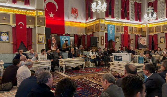 Baharın İlk Akşamı Şiir ve Türkülerle Canlandı