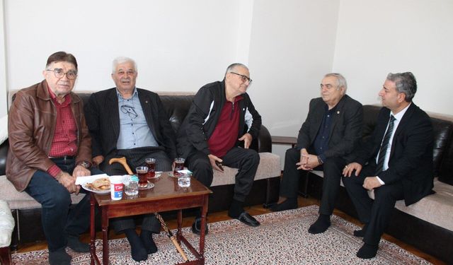 Kanal45 ve Manisa Günaydın Gazetesi ailesinden Başkan Aytaç'a başsağlığı ziyaret