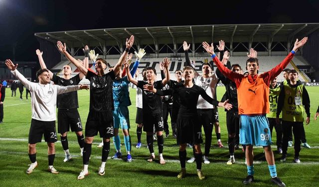 Manisa FK'dan dalgalı sezon