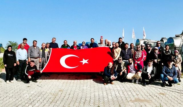 Geleneksel Umur Baba Dağı Yürüyüşü Keyifli Bir Güneşli Günde Gerçekleştirildi