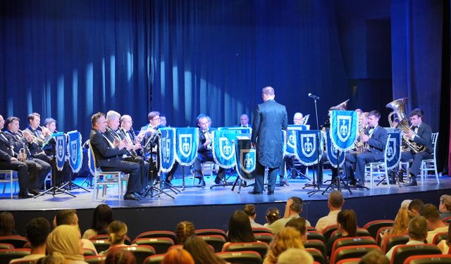 MÜZİKTEN EDEBİYATA UZANAN FESTİVAL GÜNÜ