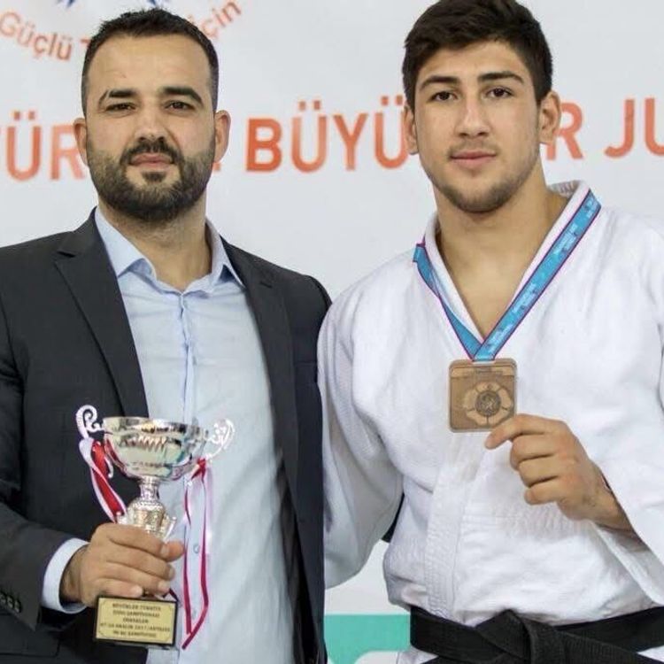 AVRUPA ŞAMPİYONU VE DÜNYA ÜÇÜNCÜSÜ MERT ŞİŞMANLAR YUNUSEMRE BELEDİYESPOR'DA