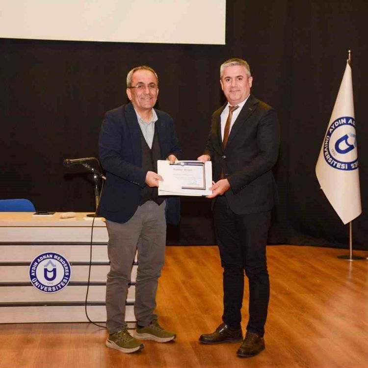 ADÜ'de '28 Şubat'tan 15 Temmuz'a Darbelerin Anatomisi' konferansı gerçekleşti