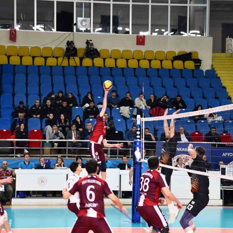 Afyonkarahisar'da voleybol finali tamamlandı