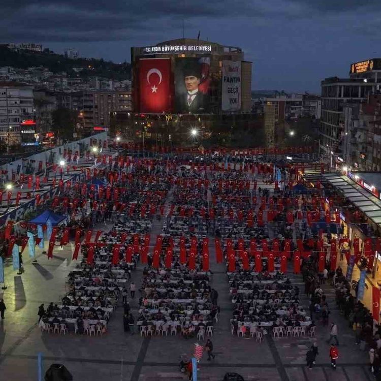 Binlerce Aydınlı, Büyükşehir'in sofralarında buluştu