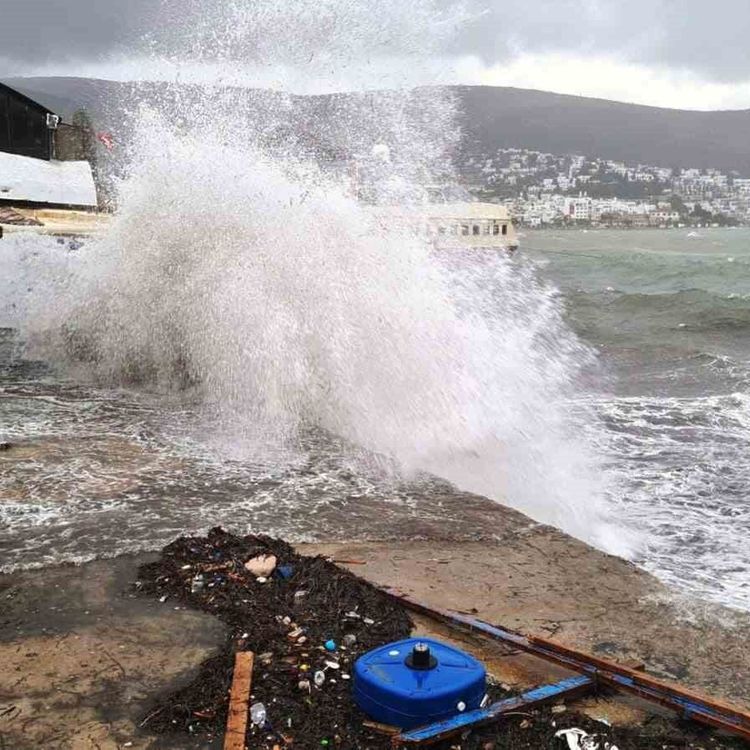 Bodrum-Kaş arasında fırtına uyarısı