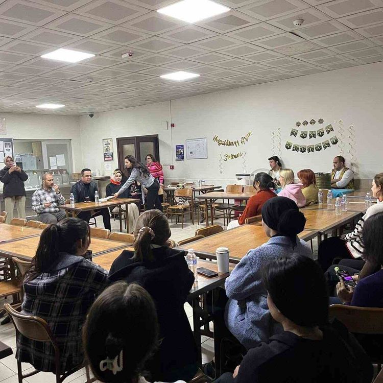 Kaymakam Dalak'tan KYK Kız Yurdu'nda iftar buluşması