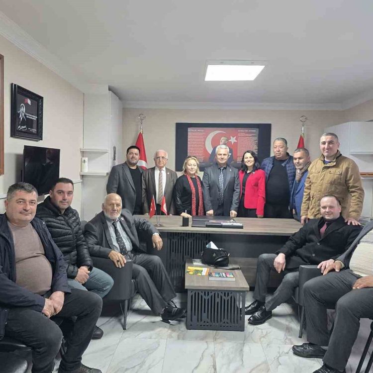 Salihlili muhtarlar yeni başkanını seçti