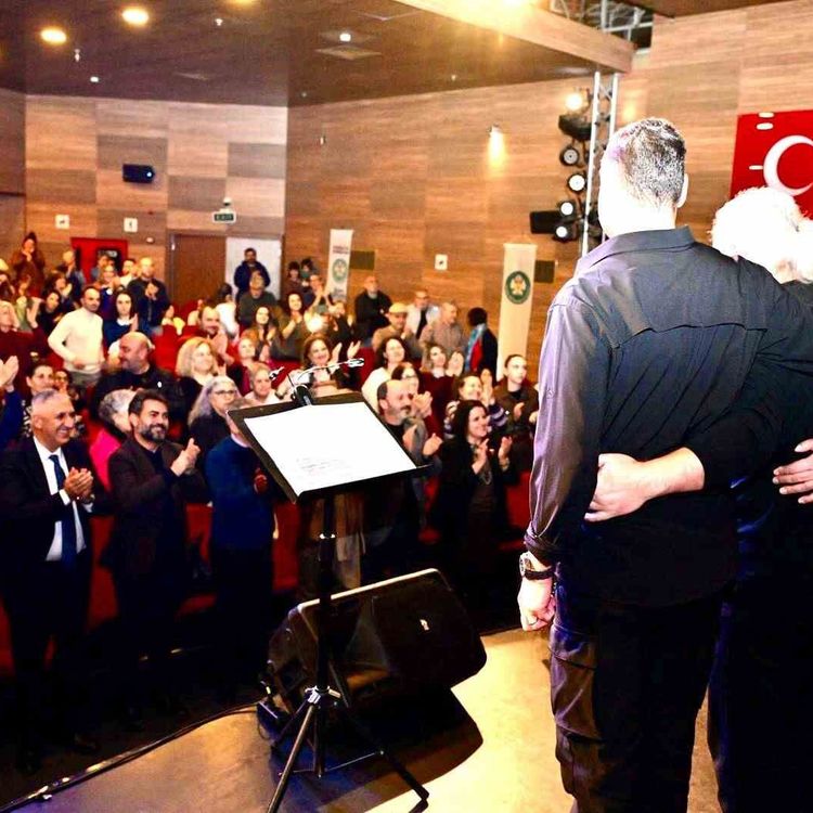 Yaşar Kemal Manisa'da anıldı