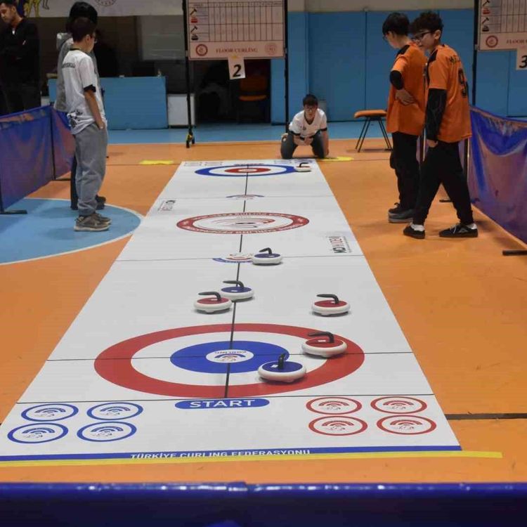 Yıldız Erkekler Floor Curling'de Osmanköy Ortaokulu birinci oldu