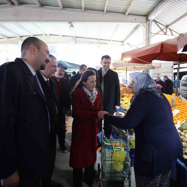 Başkan Balaban vatandaşların istek ve şikayetlerini yerinde dinledi