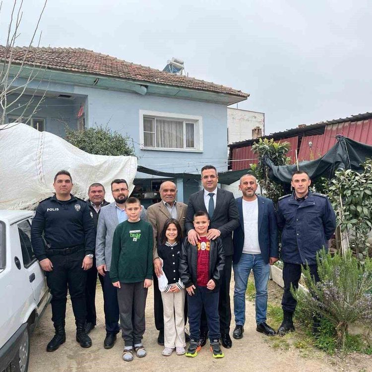 Kaymakam Dalak, şehit ve gazi ailelerini bayramda da yalnız bırakmadı