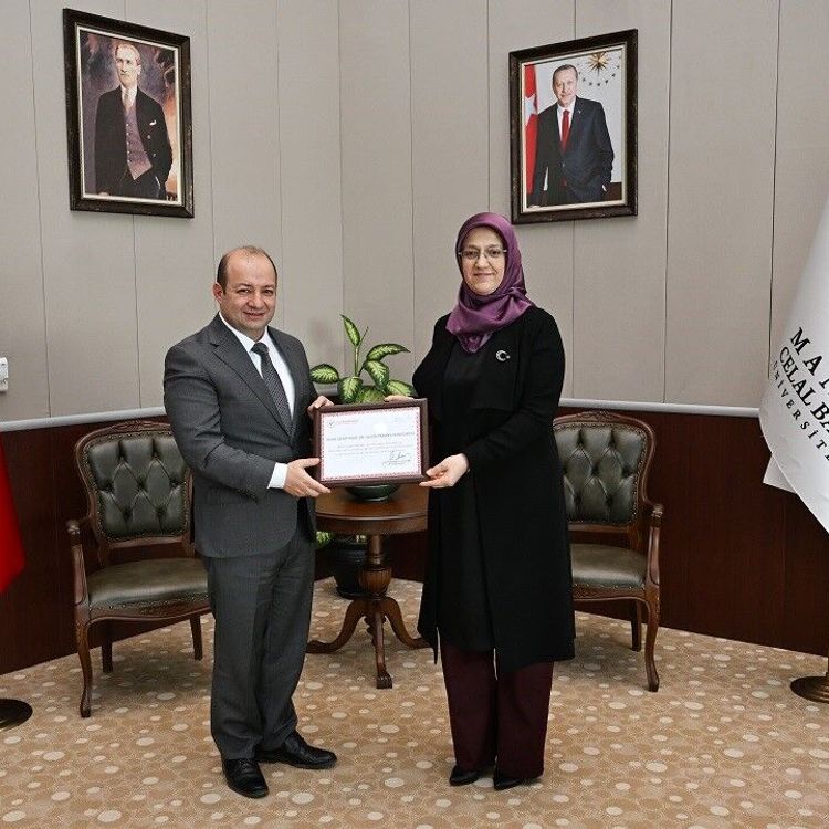 Manisa CBÜ'ye 'Beslenme Dostu İş Yeri' belgesi