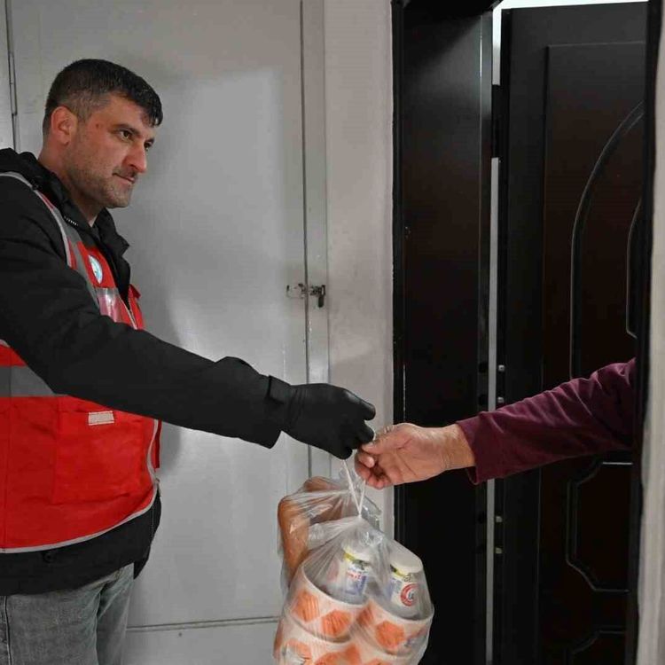 Manisa'da Ramazan boyunca gönül sofralarıyla rekor hizmet