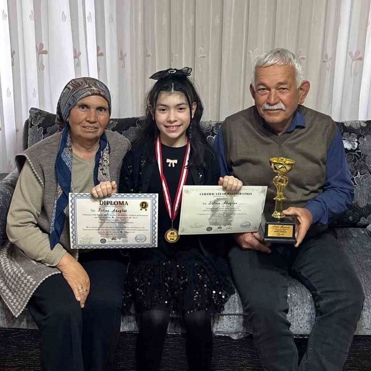 Manisalı minik piyanistten uluslararası başarı