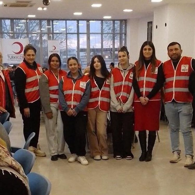 Sarıgöl'de Kızılay'dan gönülleri ısıtan iftar seferberliği