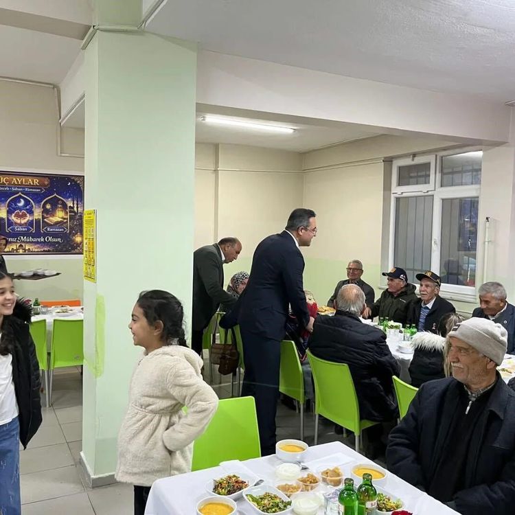 Sarıgöl'de şehit aileleri ve gaziler onuruna iftar programı