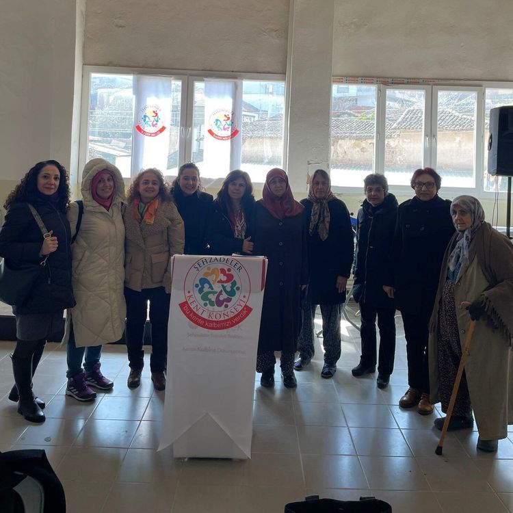 Şehzadeler Belediyesi Ve Kent Konseyi'nden kadın sağlığına anlamlı seminer