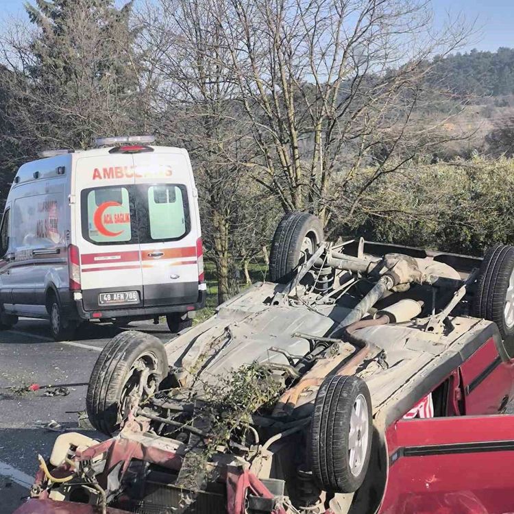 Takla atan araç sürücüsü hafif yaralandı