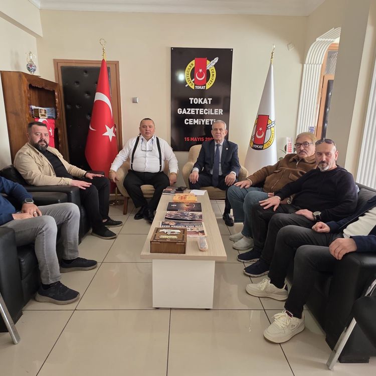 CEMAL İNCESOYLER MEZARI BAŞINDA ANILDI