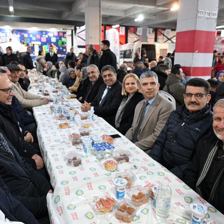 Manisa Büyükşehir Belediyesinin İftar Sofrası Soma’da Kuruldu