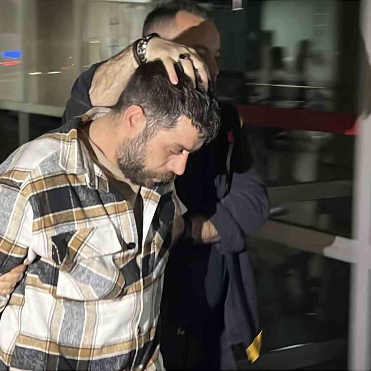 5 yarım altın için yaşlı kadını öldürdü