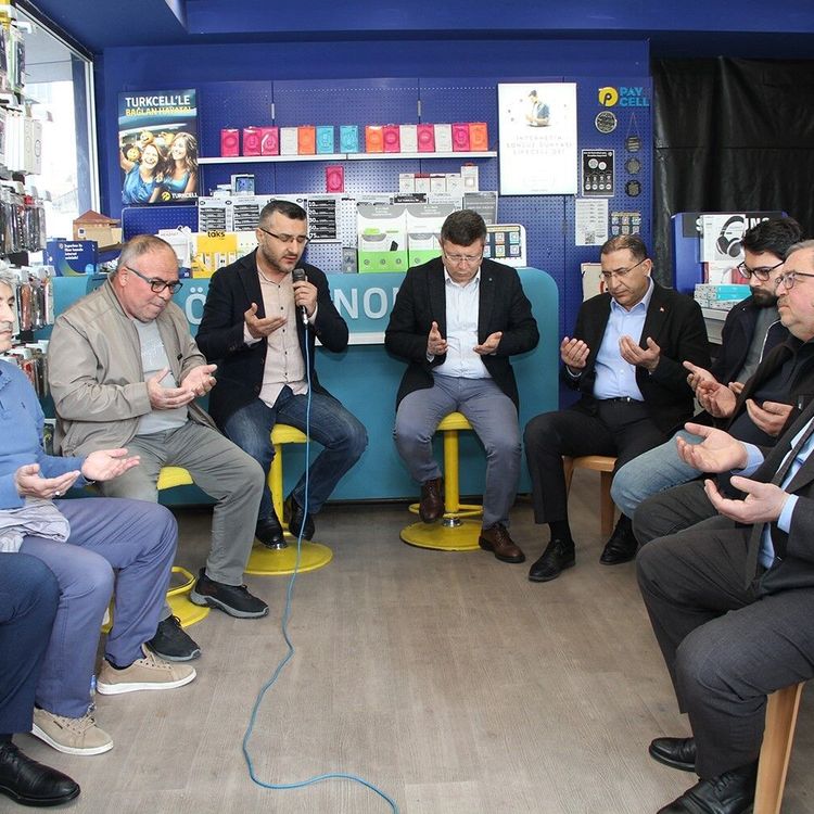 AK Parti Kula'da Mahalle Başkanları Toplantısı gerçekleştirildi