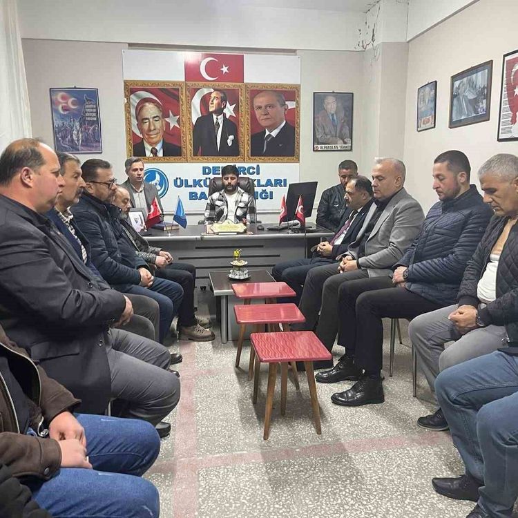 Alparslan Türkeş Demirci'de dualarla anıldı