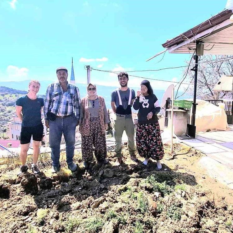 Fransız çift, Sarıgöl'de Türk misafirperverliğiyle tanıştı