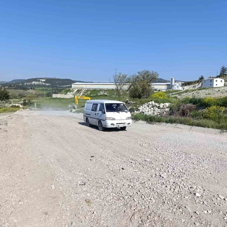 Kula-Selendi eski yolu yeniden ulaşıma açıldı