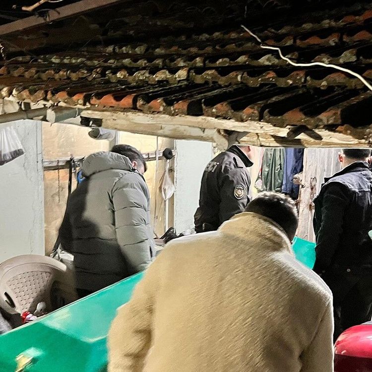 Manisa'da bir kişi evinde ölü olarak bulundu