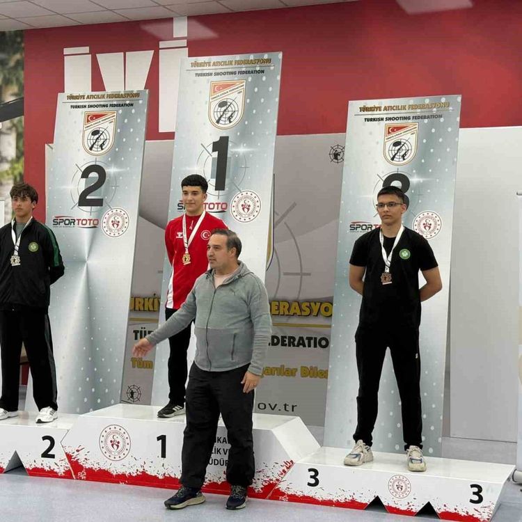 Manisalı atıcılardan 2 şampiyonluk