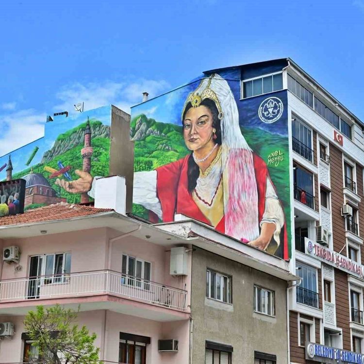 Manisa'nın sokakları sanatla renkleniyor