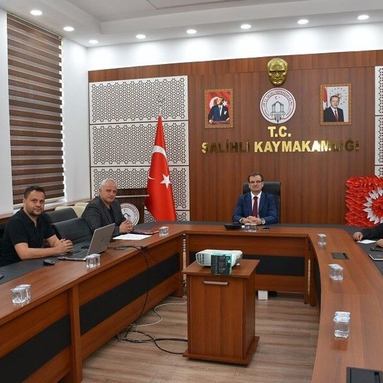 Salihli projeleri için tarımdan eğitime kapsamlı değerlendirme toplantısı