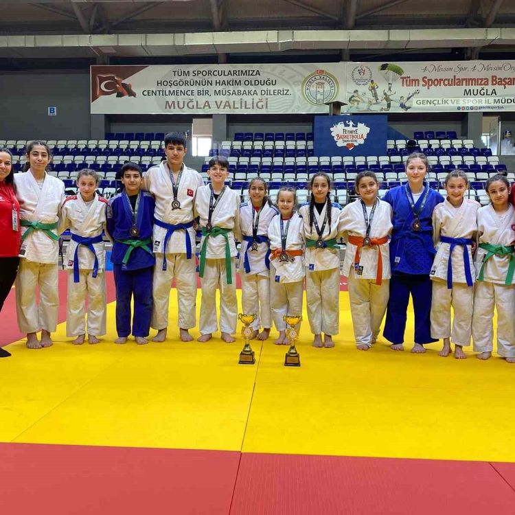 Salihlili judoculardan uluslararası başarı