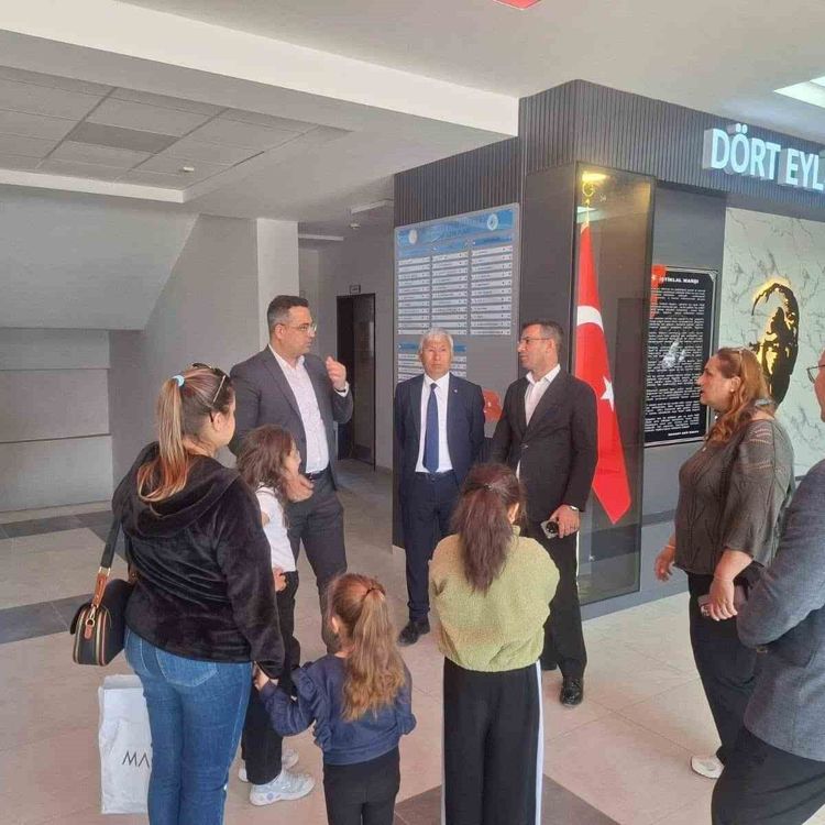 Sarıgöl'de Kaymakam Dalak öğrencilerle bir araya geldi