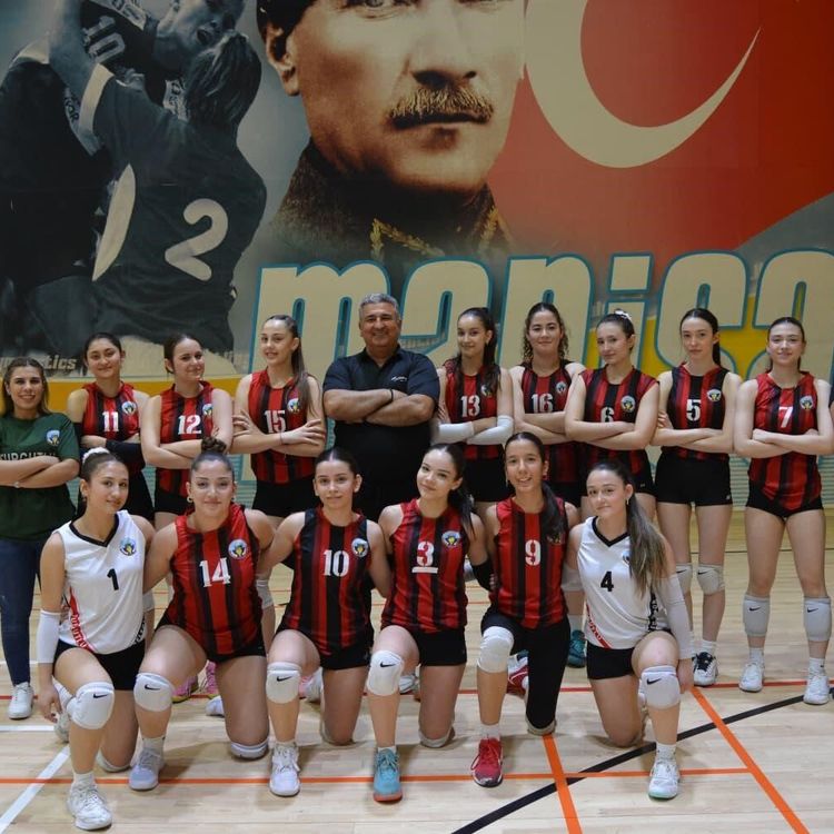 Turgutlu Belediyesi U17 Voleybol Takımı Manisa 2'ncisi