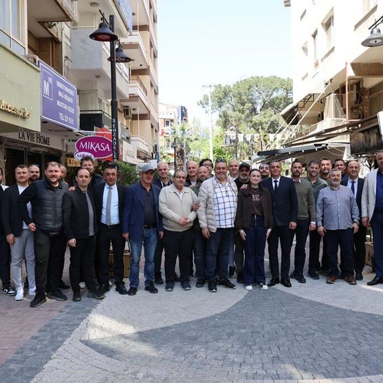 Yenilenen Sevgi Yolu esnafından Başkan Şimşek'e kahvaltılı teşekkür