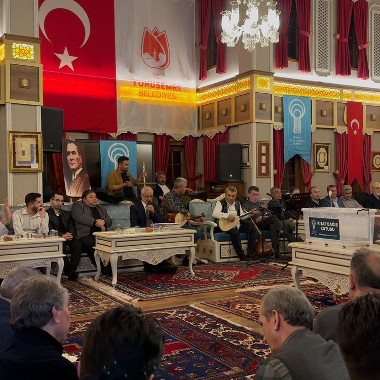 Baharın İlk Akşamı Şiir ve Türkülerle Canlandı