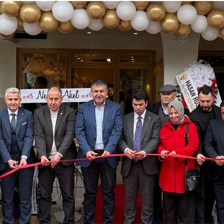 KÜTAHYA GEDİZ PROTOKOLÜ TAM KADRO KAFE AÇILIŞINDAYDI