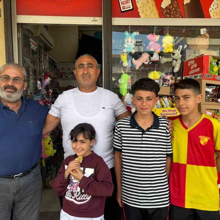 13 yaşındaki Yusuf'un dürüstlüğü mahalleye örnek oldu