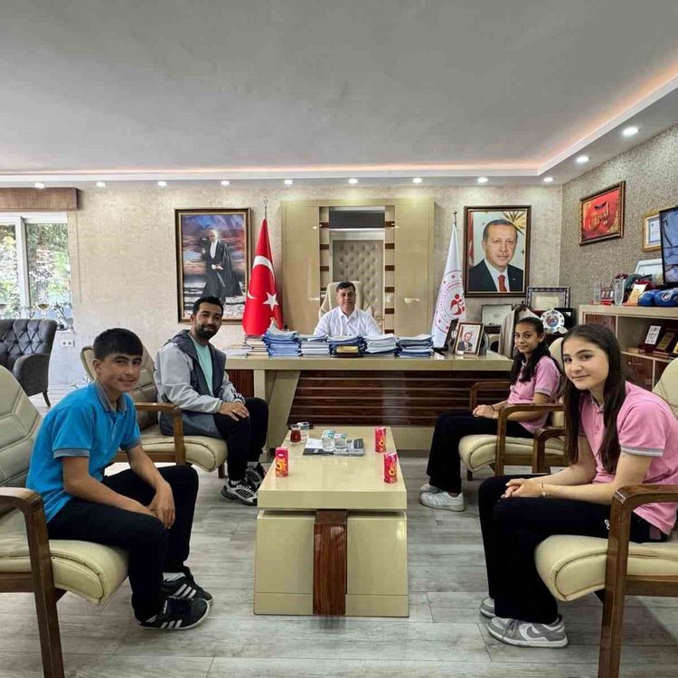 Çifte şampiyon Manisa'dan